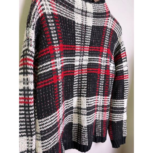 Chaps Women’s Plaid Knit Sweater Black Red White Fuzzy Texture Size L - Picture 2 of 5